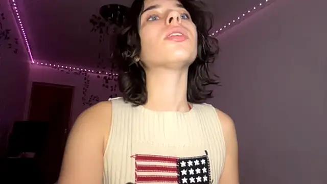 LilithFlamey online show from November 28, 2025, 4:09 pm