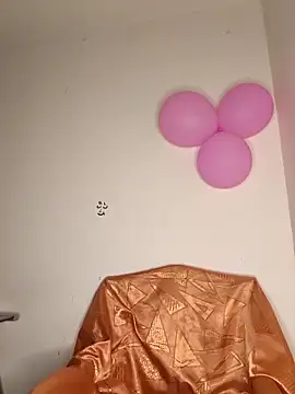 leona sumiza online show from November 22, 2025, 11:53 am