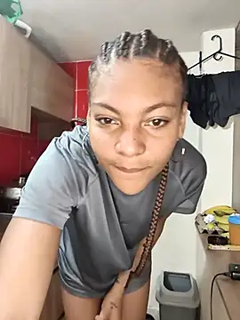 leona sumiza online show from November 24, 2025, 10:59 am