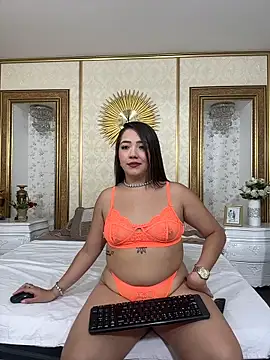 Snapshot of Hannahpradaa_ chatting on November 4, 2025, 12:04 pm Hannahpradaa  online show from November 4, 2025, 12:04 pm