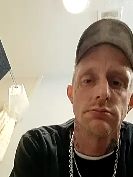 Snapshot of Dannydanny89 chatting on October 29, 2025, 1:08 am Dannydanny89 online show from October 29, 2025, 1:08 am