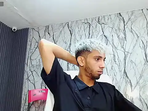 Snapshot of gregori_latin19 chatting on October 29, 2025, 1:46 pm gregori latin19 online show from October 29, 2025, 1:46 pm