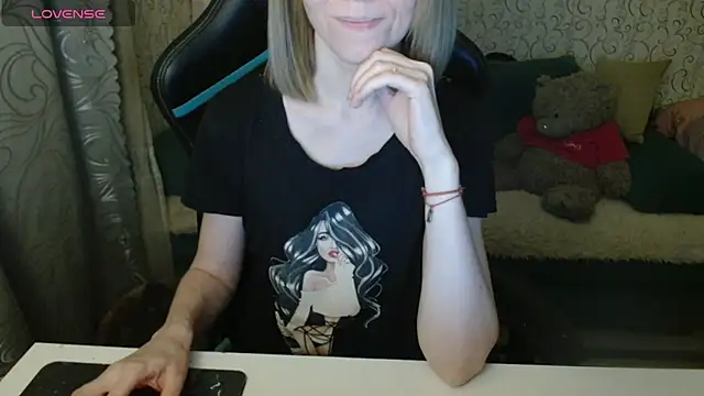 Snapshot of _Alisa_Allison_ chatting on October 27, 2025, 3:05 pm Alisa Allison online show from October 27, 2025, 3:05 pm