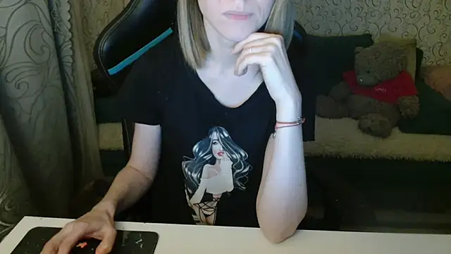 Snapshot of _Alisa_Allison_ chatting on October 30, 2025, 3:02 pm Alisa Allison online show from October 30, 2025, 3:02 pm