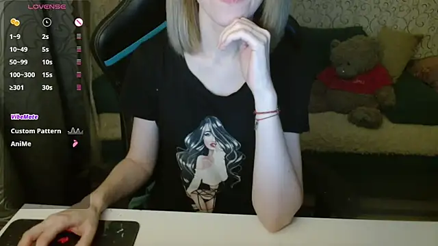 Snapshot of _Alisa_Allison_ chatting on November 3, 2025, 3:57 pm Alisa Allison online show from November 3, 2025, 3:57 pm