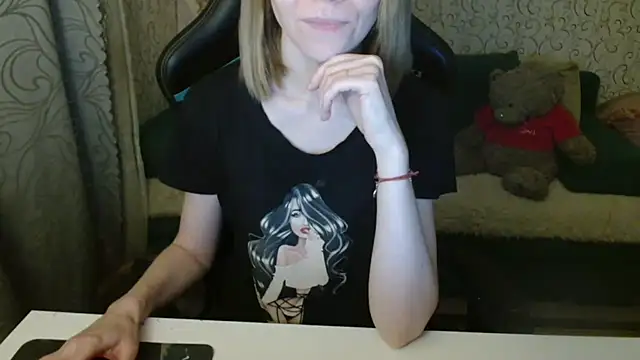 Snapshot of _Alisa_Allison_ chatting on November 7, 2025, 2:50 pm Alisa Allison online show from November 7, 2025, 2:50 pm