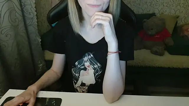 Snapshot of _Alisa_Allison_ chatting on November 9, 2025, 3:21 pm Alisa Allison online show from November 9, 2025, 3:21 pm