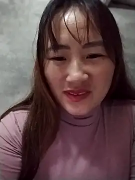 Snapshot of emini-xx chatting on November 18, 2025, 11:25 am emini-xx online show from November 18, 2025, 11:25 am