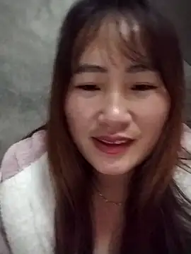 Snapshot of emini-xx chatting on November 20, 2025, 1:06 am emini-xx online show from November 20, 2025, 1:06 am