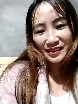 Snapshot of emini-xx chatting on November 21, 2025, 3:00 pm emini-xx online show from November 21, 2025, 3:00 pm