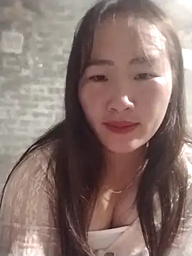 Snapshot of emini-xx chatting on December 3, 2025, 2:37 pm emini-xx online show from December 3, 2025, 2:37 pm