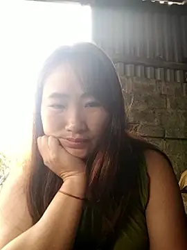 Snapshot of emini-xx chatting on December 4, 2025, 2:43 am emini-xx online show from December 4, 2025, 2:43 am