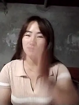 Snapshot of emini-xx chatting on December 4, 2025, 11:13 pm emini-xx online show from December 4, 2025, 11:13 pm