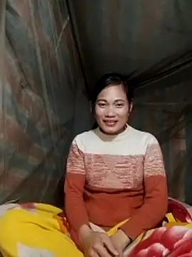 Snapshot of doggy-00 chatting on November 14, 2025, 4:44 am doggy-00 online show from November 14, 2025, 4:44 am