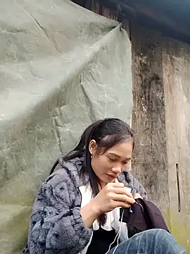 Snapshot of doggy-00 chatting on November 20, 2025, 8:36 am doggy-00 online show from November 20, 2025, 8:36 am