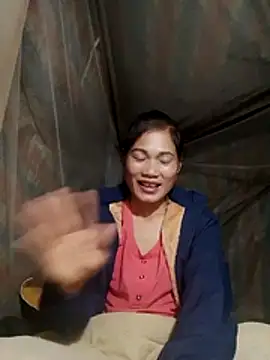 Snapshot of doggy-00 chatting on November 23, 2025, 8:47 am doggy-00 online show from November 23, 2025, 8:47 am