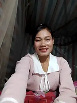 Snapshot of doggy-00 chatting on December 5, 2025, 12:36 pm doggy-00 online show from December 5, 2025, 12:36 pm