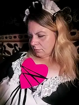 Snapshot of Lana-murr chatting on November 2, 2025, 7:49 pm Lana-murr online show from November 2, 2025, 7:49 pm