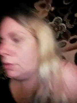 Snapshot of Lana-murr chatting on November 22, 2025, 3:33 pm Lana-murr online show from November 22, 2025, 3:33 pm