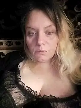 Snapshot of Lana-murr chatting on November 27, 2025, 6:48 am Lana-murr online show from November 27, 2025, 6:48 am