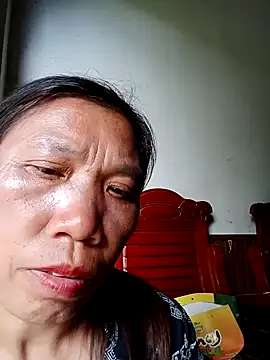 Snapshot of bella-la chatting on November 13, 2025, 7:51 am bella-la online show from November 13, 2025, 7:51 am