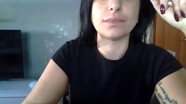 Snapshot of 4clarissa chatting on November 5, 2025, 8:14 am 4clarissa online show from November 5, 2025, 8:14 am