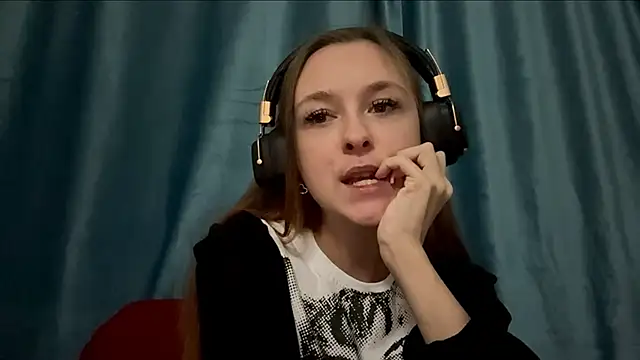 Snapshot of HOTBellakle chatting on November 9, 2025, 3:10 pm HOTBellakle online show from November 9, 2025, 3:10 pm