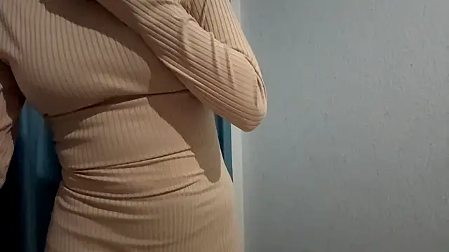 Snapshot of HOTBellakle chatting on November 29, 2025, 4:10 pm HOTBellakle online show from November 29, 2025, 4:10 pm