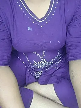 Snapshot of shreyareddy99 chatting on December 20, 2025, 9:27 am shreyareddy99 online show from December 20, 2025, 9:27 am