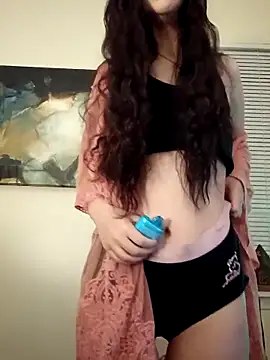 Snapshot of Heavenlyangelforever chatting on November 23, 2025, 4:01 am Heavenlyangelforever online show from November 23, 2025, 4:01 am