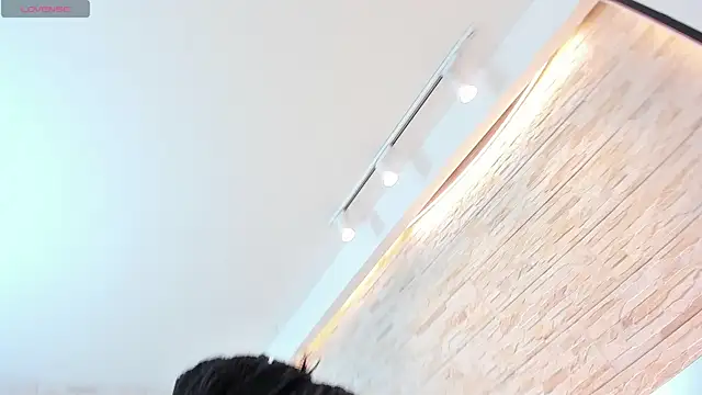 sheinny brown online show from December 13, 2025, 7:53 pm