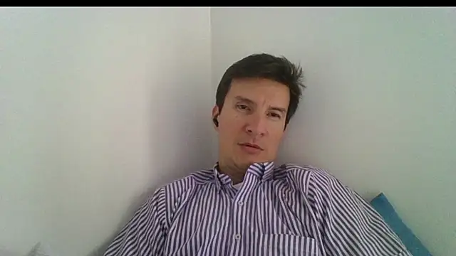 carliesexyman online show from November 5, 2025, 2:50 pm