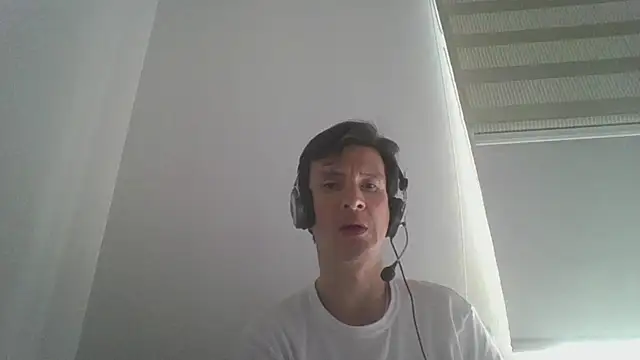 carliesexyman online show from December 4, 2025, 6:49 pm