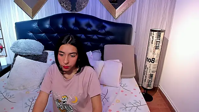 shirley sweet  online show from October 30, 2025, 7:58 pm