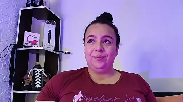 Natasha Amber online show from November 3, 2025, 3:35 pm