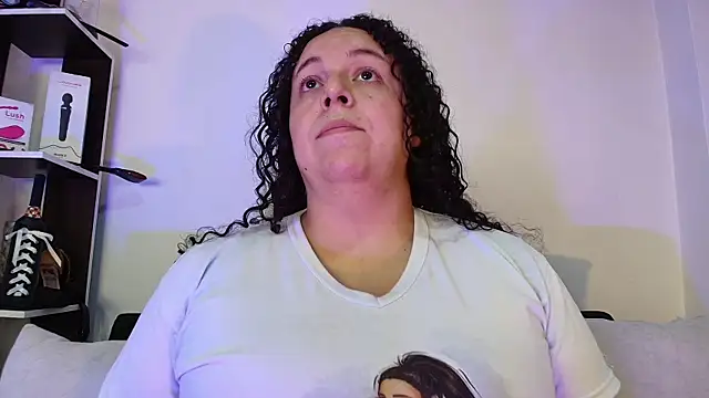 Natasha Amber online show from November 23, 2025, 4:07 pm