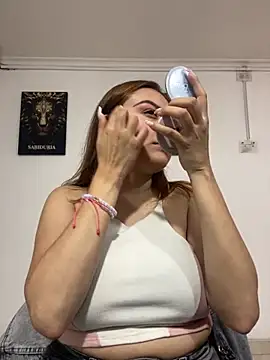 Adrimaretti online show from December 4, 2025, 8:06 pm