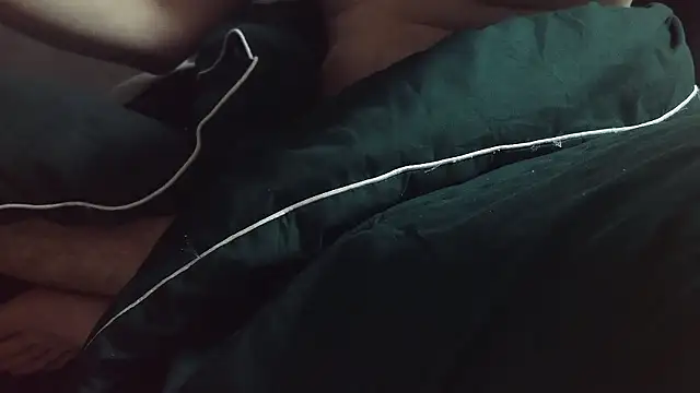 Snapshot of Stripholyday chatting on November 11, 2025, 12:16 pm Stripholyday online show from November 11, 2025, 12:16 pm