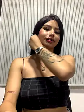 Snapshot of Kim_Luna1 chatting on December 14, 2025, 8:41 am Kim Luna1 online show from December 14, 2025, 8:41 am