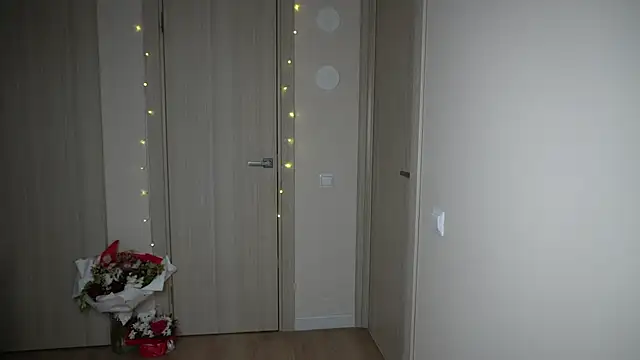 Snapshot of Lisa_Graham chatting on November 3, 2025, 5:09 am Lisa Graham online show from November 3, 2025, 5:09 am