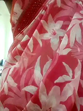 Cute Sanaaya online show from December 15, 2025, 8:40 am