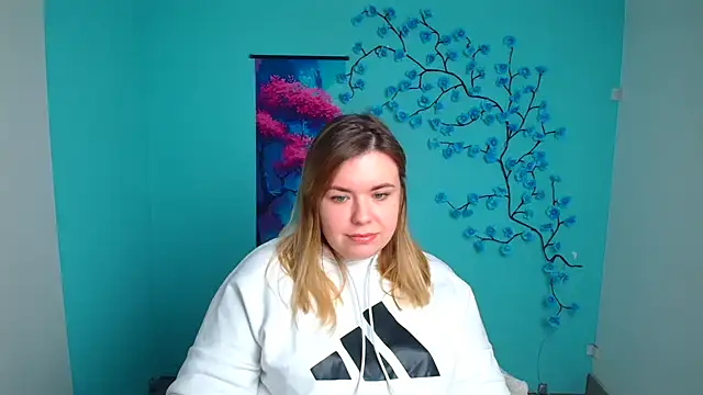 Snapshot of SusannaNight chatting on November 4, 2025, 12:15 pm SusannaNight online show from November 4, 2025, 12:15 pm