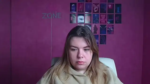 Snapshot of SusannaNight chatting on November 22, 2025, 6:12 am SusannaNight online show from November 22, 2025, 6:12 am