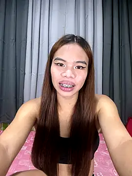 kierra fox online show from November 30, 2025, 1:48 pm