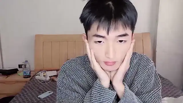 Snapshot of N228 chatting on November 29, 2025, 8:06 am N228 online show from November 29, 2025, 8:06 am