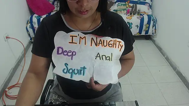 Alanafire online show from November 11, 2025, 1:44 pm