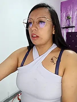 Alanafire online show from December 5, 2025, 12:47 pm