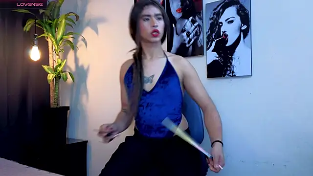 Snapshot of Flor_Gil chatting on November 11, 2025, 3:50 am Flor Gil online show from November 11, 2025, 3:50 am