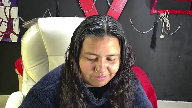 serenamystsh online show from November 20, 2025, 2:45 am