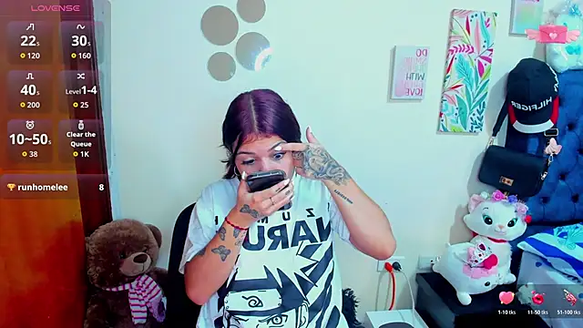 Emma boo online show from November 13, 2025, 3:55 pm